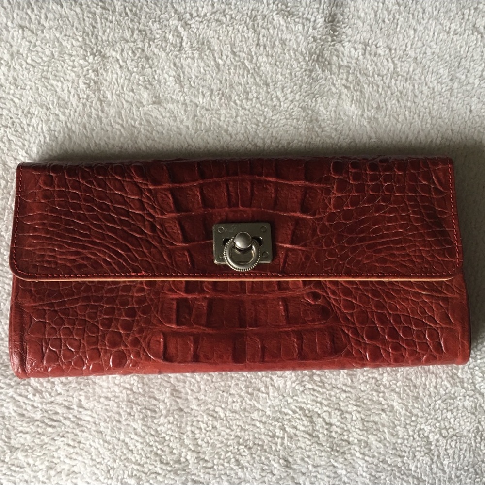 Veari genuine leather clutch